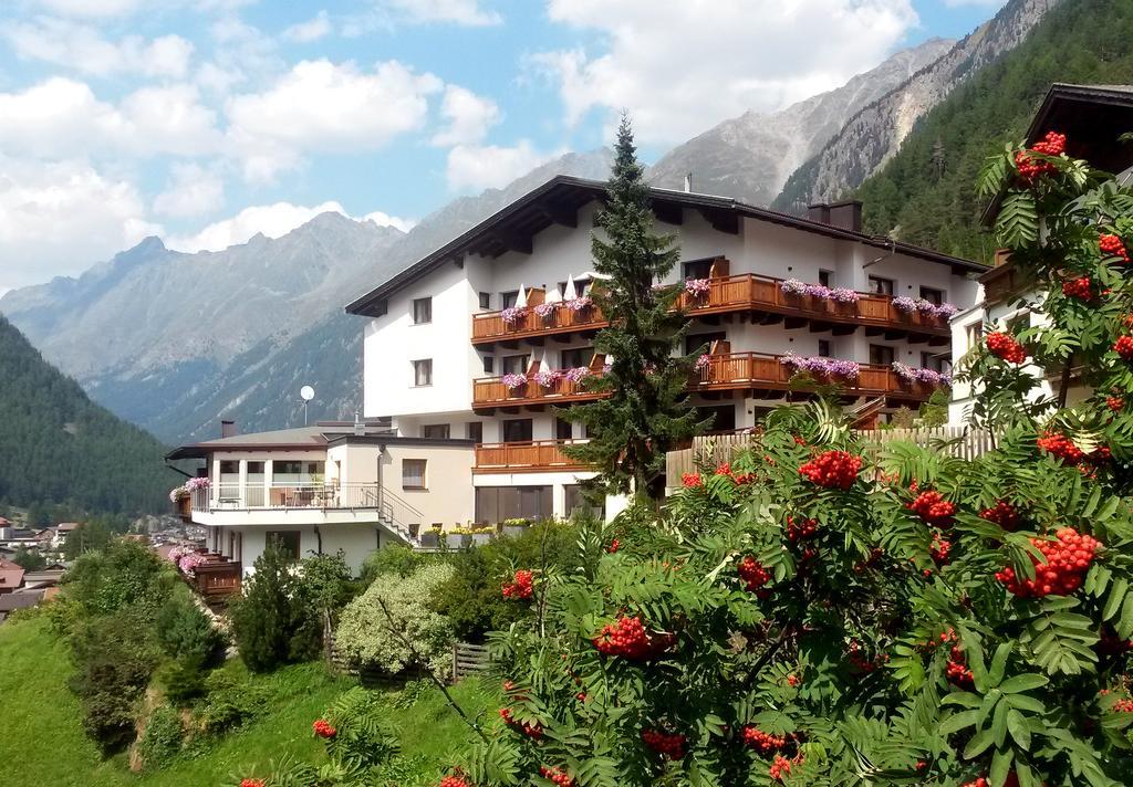Hotel Garni Fiegl Apart Sölden Exteriör bild