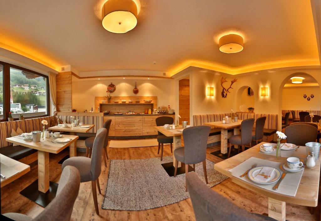 Hotel Garni Fiegl Apart Sölden Exteriör bild