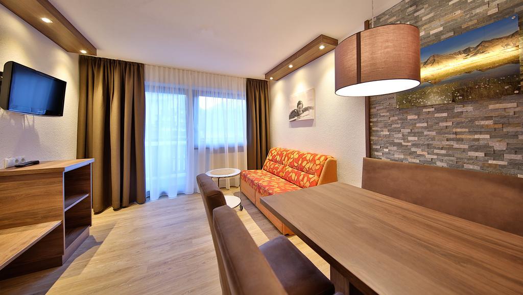 Hotel Garni Fiegl Apart Sölden Exteriör bild
