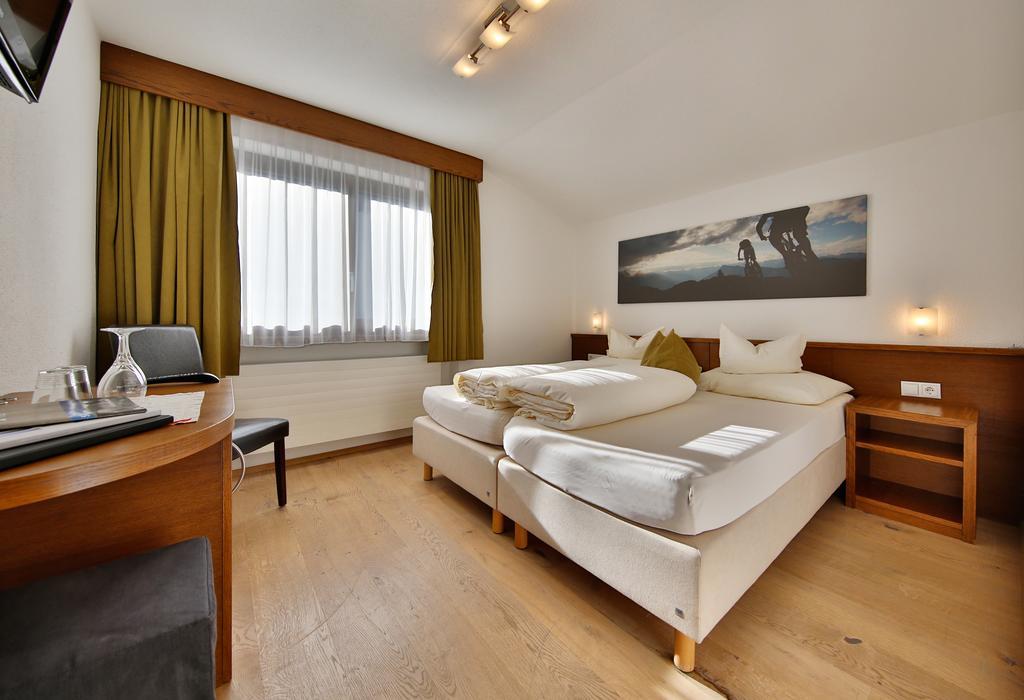 Hotel Garni Fiegl Apart Sölden Exteriör bild
