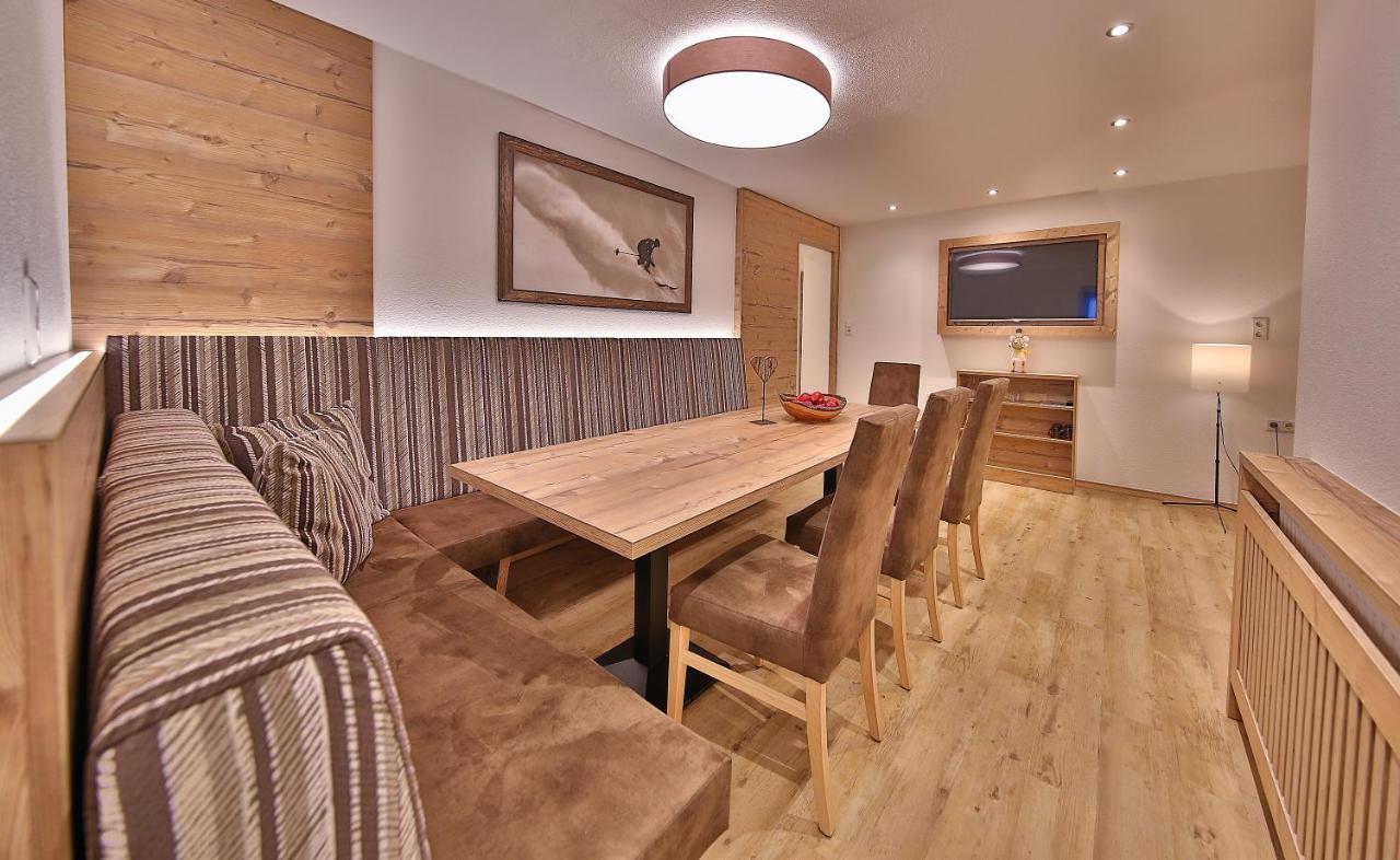 Hotel Garni Fiegl Apart Sölden Exteriör bild