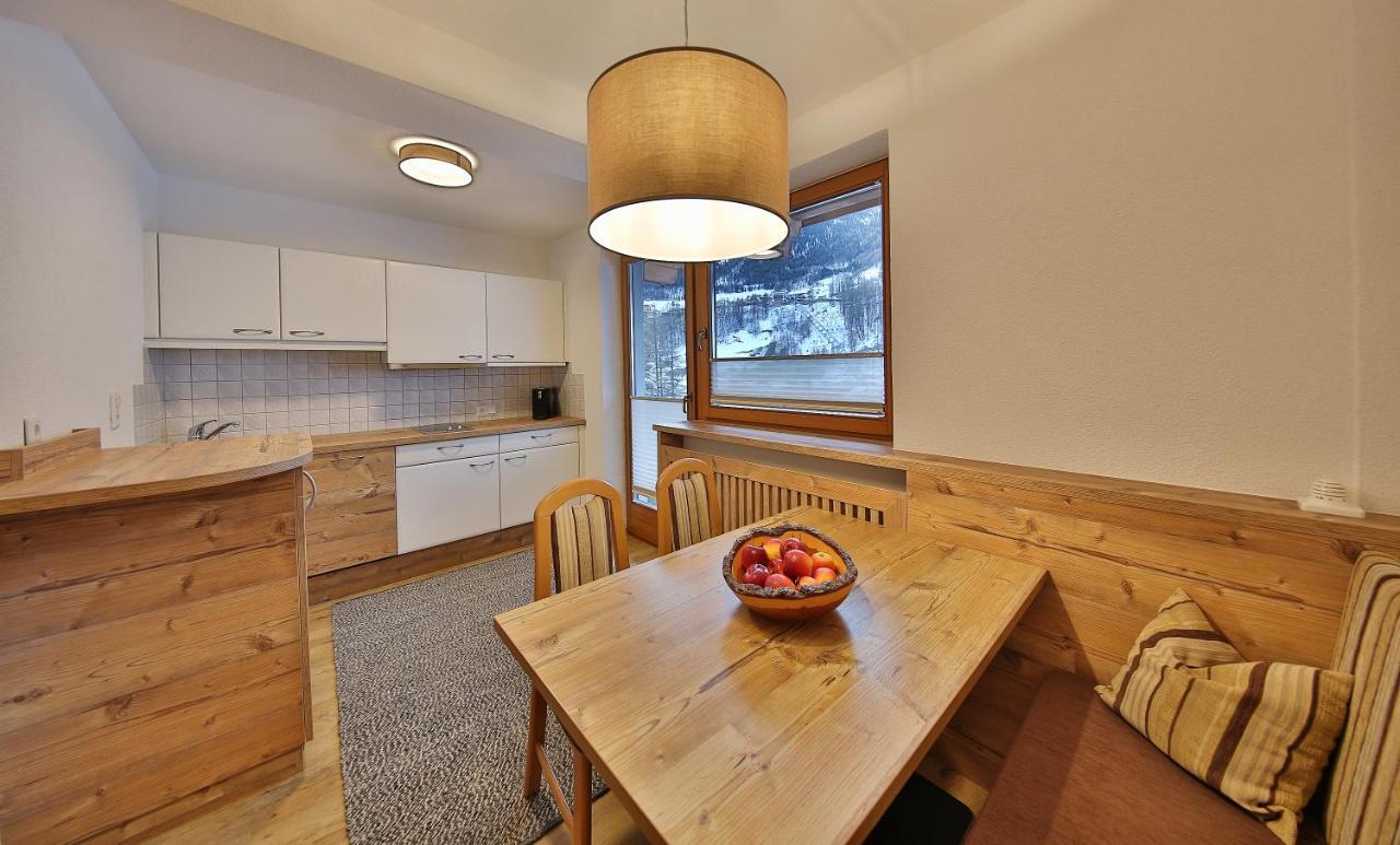 Hotel Garni Fiegl Apart Sölden Exteriör bild